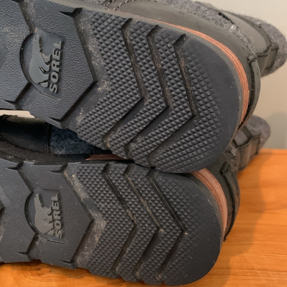 Sorel Major Carly Winter Boots Black Gray Leather NL2324-010 Mid Calf 7.5 - Picture 9 of 10